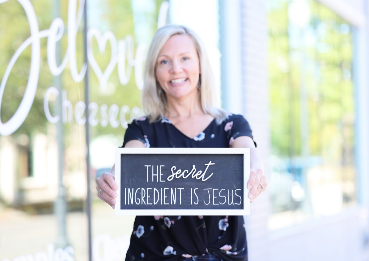 The Lovelight Stories Podcast | How God Used My Business to Restore Our Life | Jen Jacobson Brusa, Beloved Cheesecakes The Lovelight Stories Podcast | How God Used My Business to Restore Our Life | Jen Jacobson Brusa, Beloved Cheesecakes